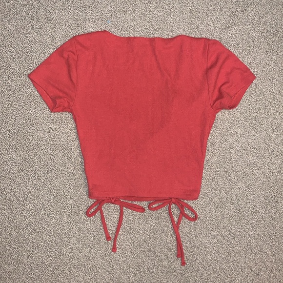 Forever 21 V-Neck Crop Top - Picture 2 of 2